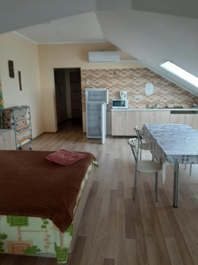 Guest House Čornomors'k Esterno foto