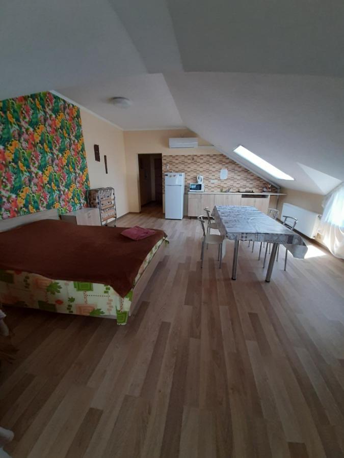 Guest House Čornomors'k Esterno foto